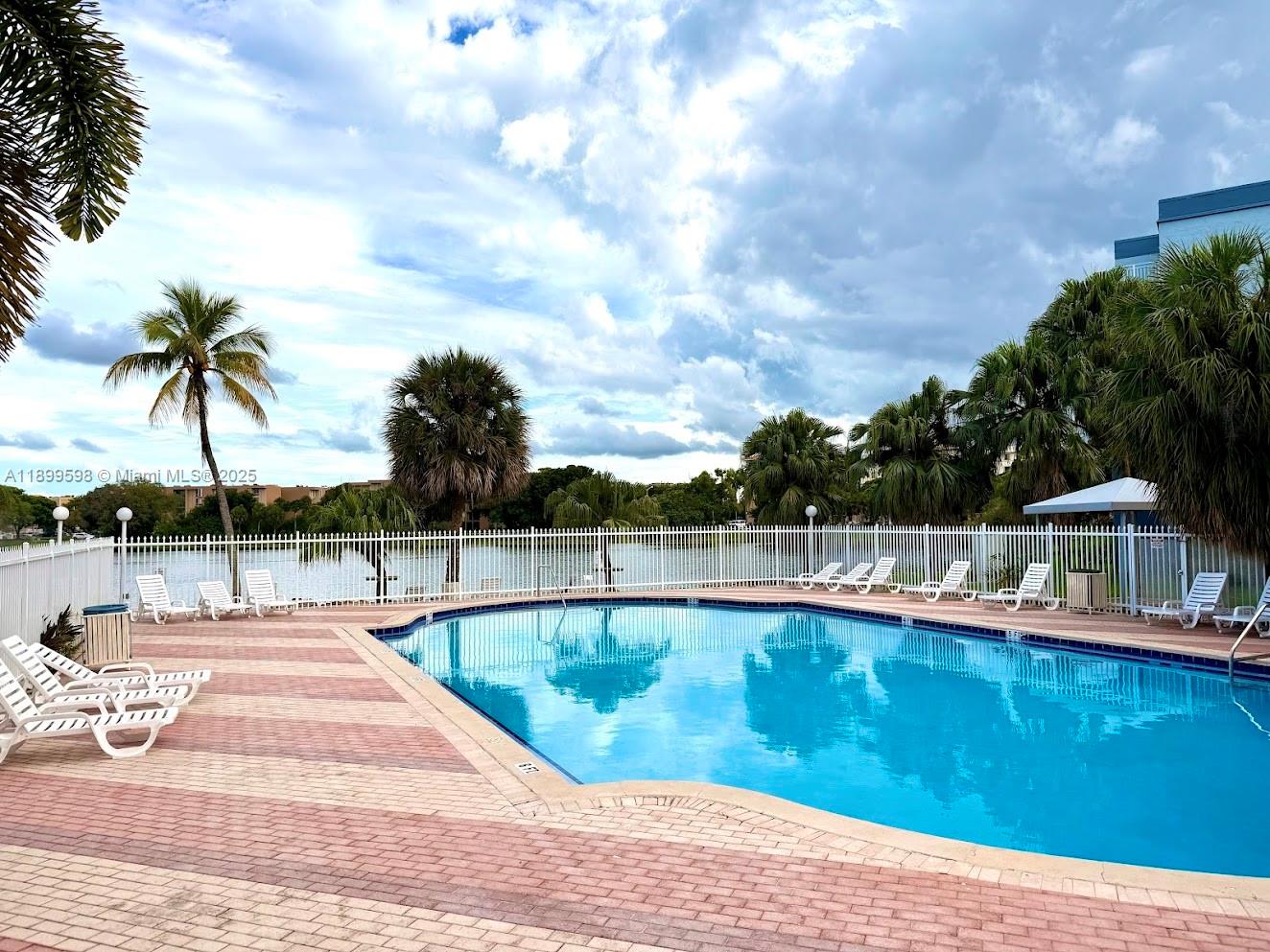 THE BEACH CLUB FONTAINEBL - Residential Lease