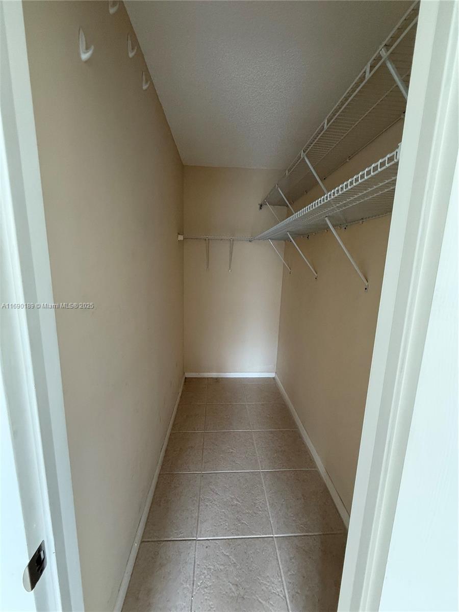 FANSHAW AT CENTURY VILLAG - Residential Lease