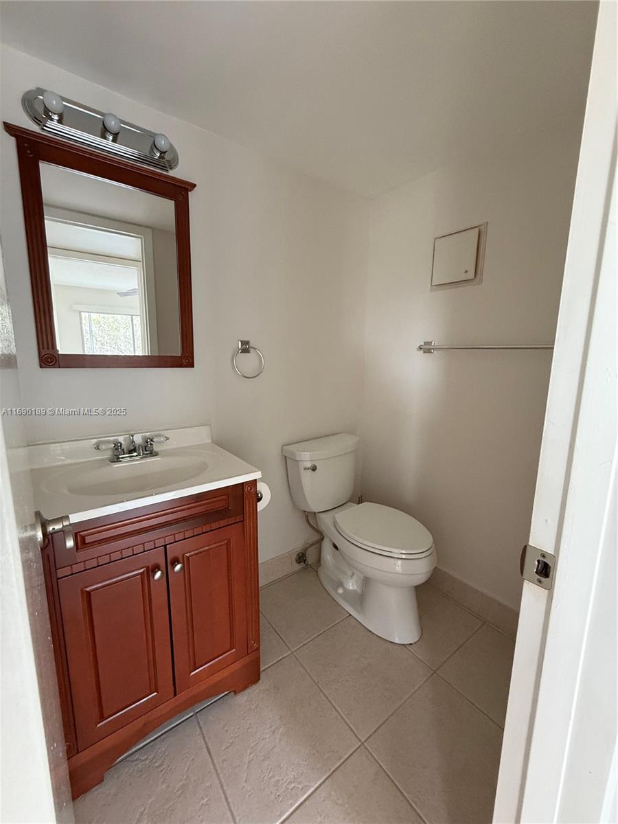 FANSHAW AT CENTURY VILLAG - Residential Lease