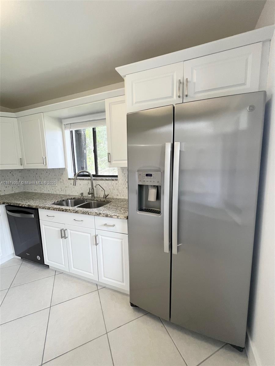 304 Racquet Club Rd 206, Weston, Broward County, Florida - 2 Bedrooms  
2 Bathrooms - 