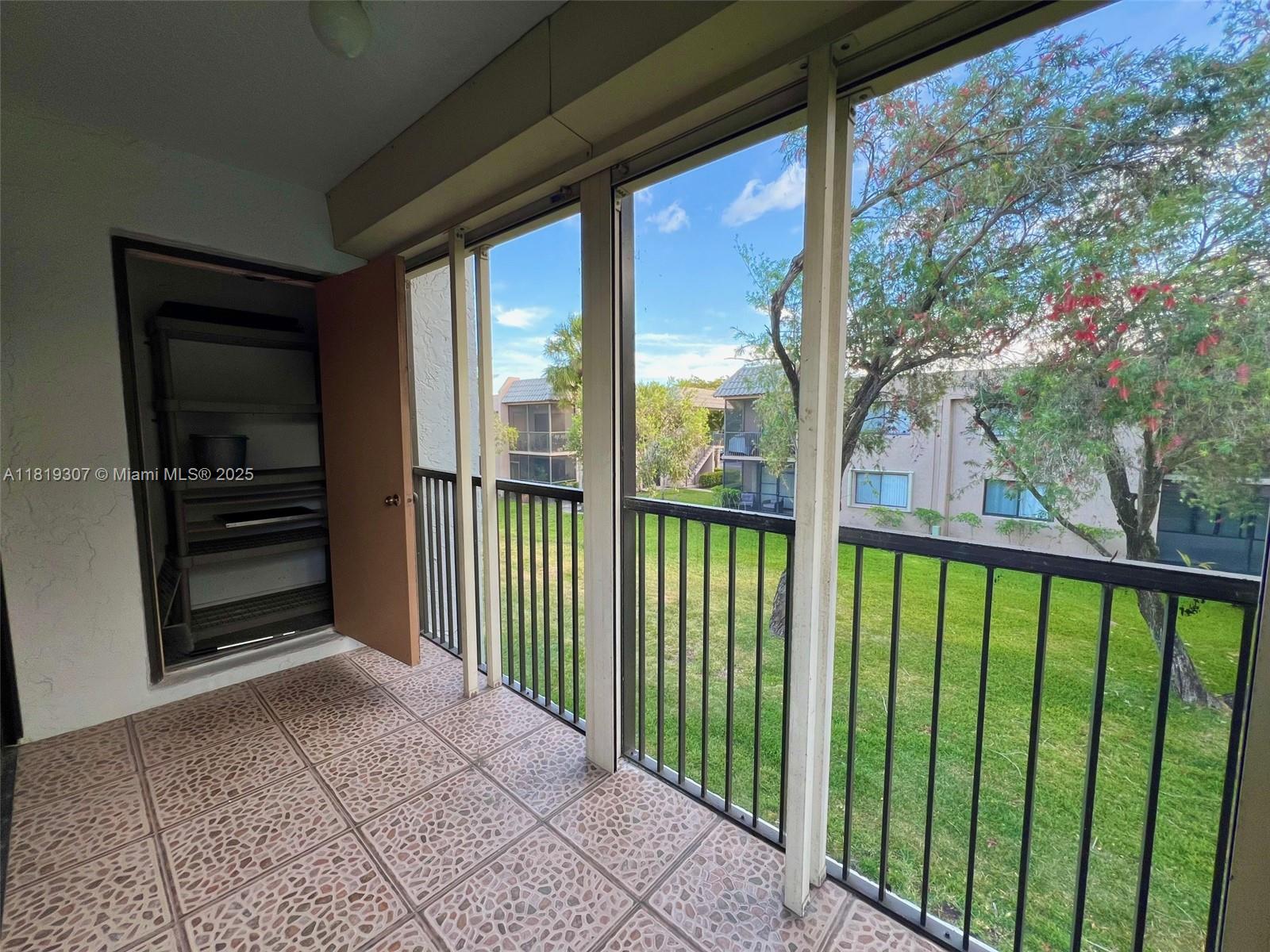 GARDENS AT BONAVENTURE 11 - Residential Lease