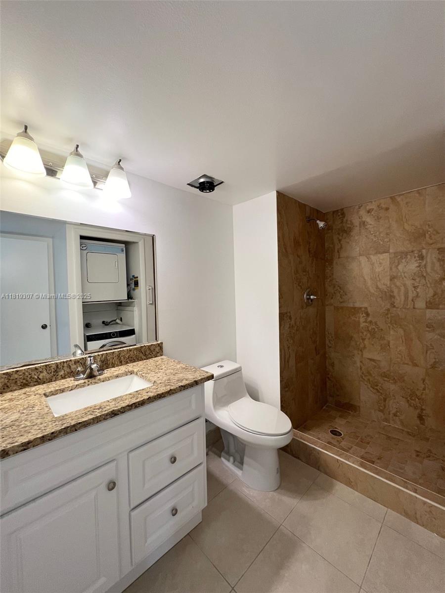 GARDENS AT BONAVENTURE 11 - Residential Lease