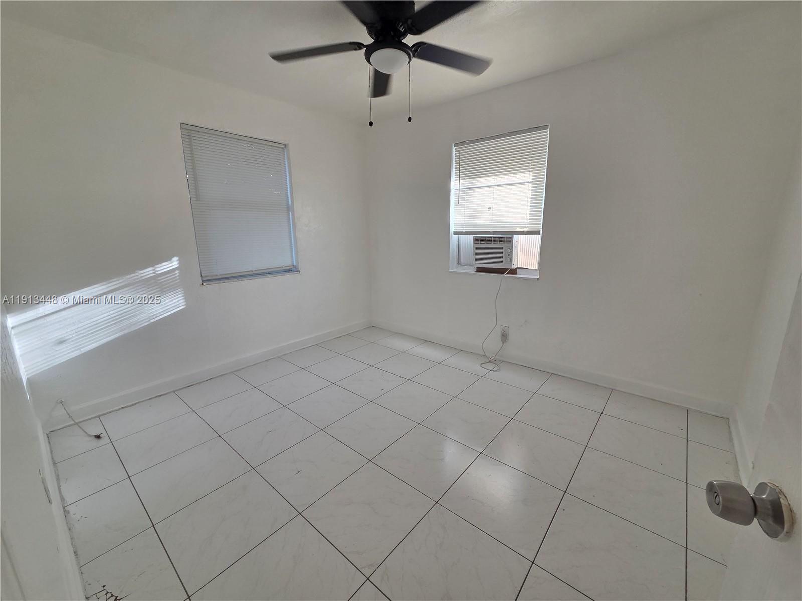 SUNNYSIDE ESTATES - Residential Lease