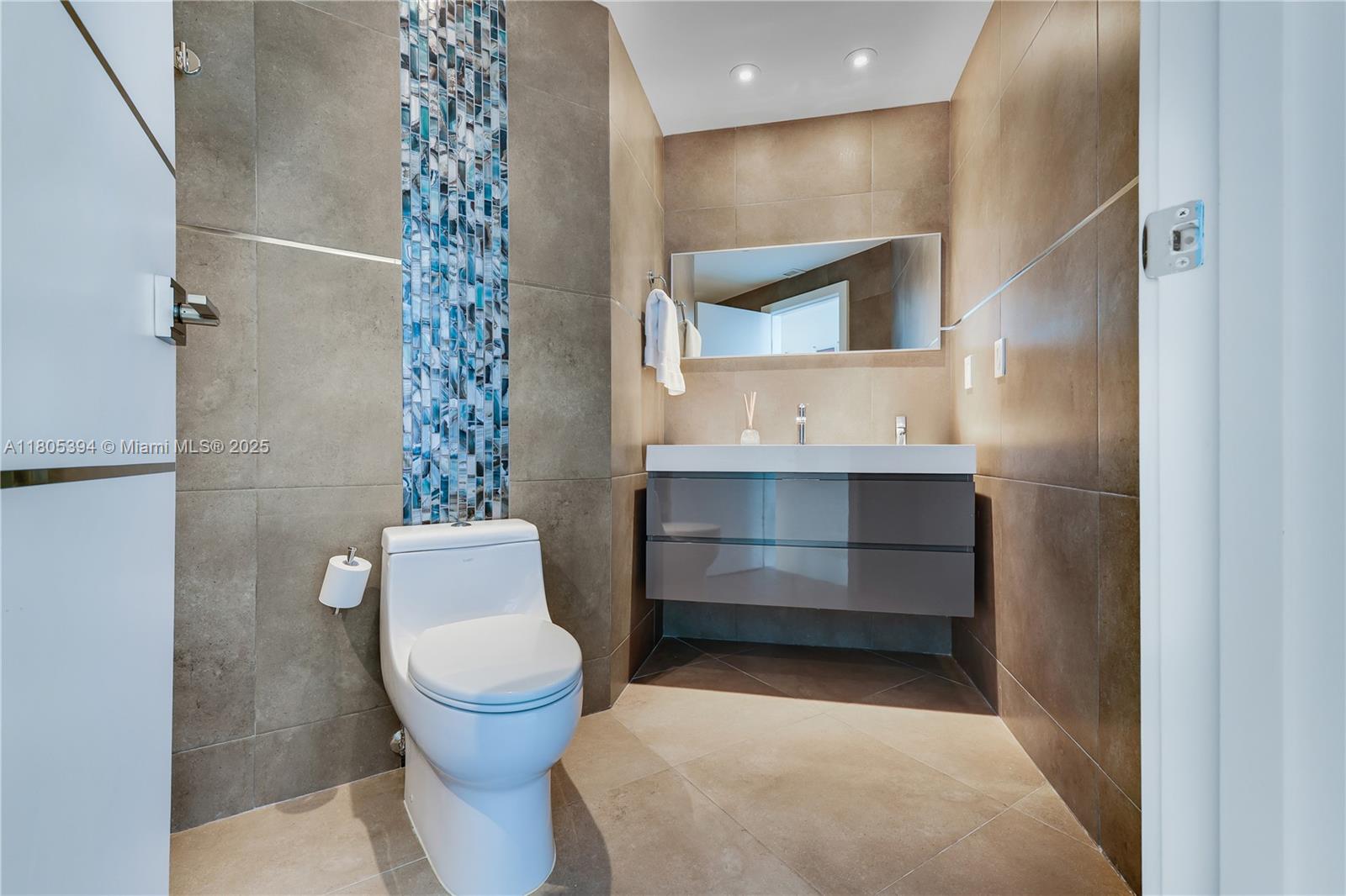 PORTOFINO TOWER CONDO - Residential