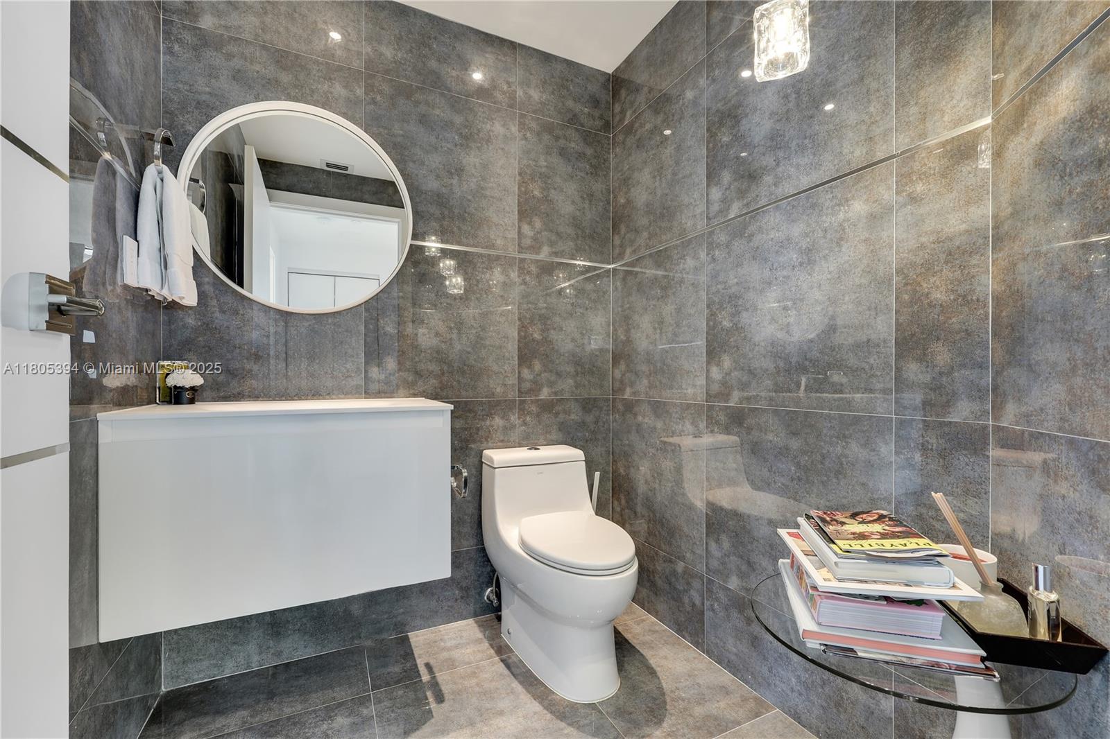 PORTOFINO TOWER CONDO - Residential