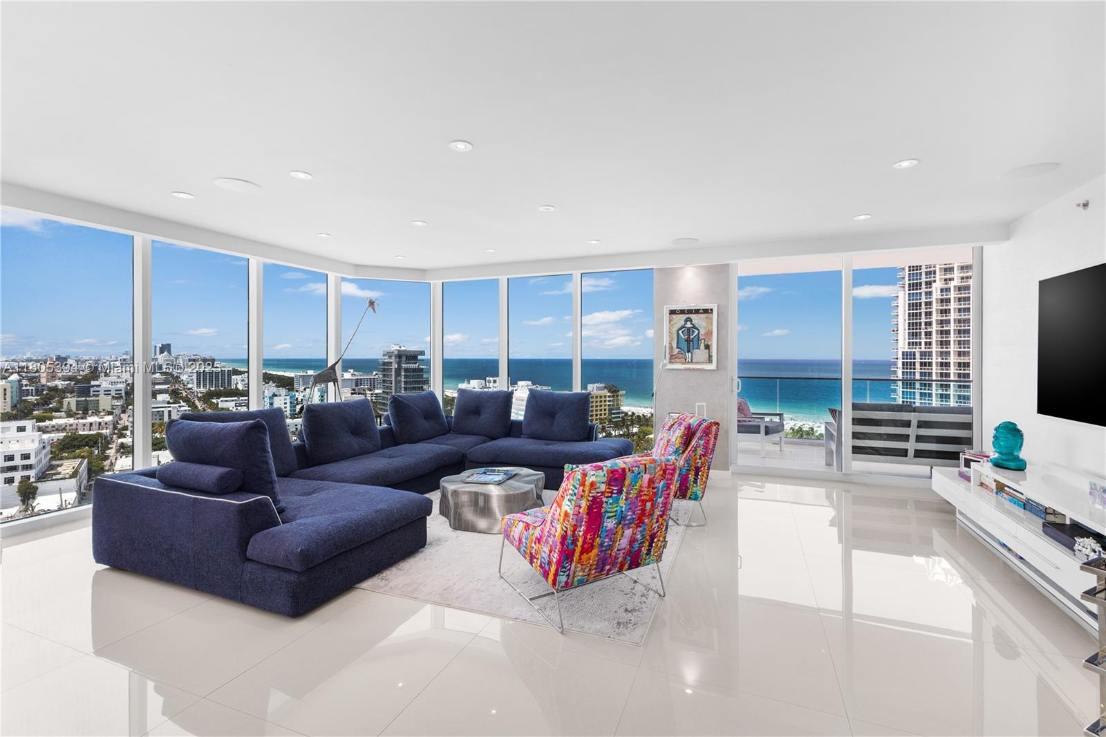 300 S Pointe Dr 2005, Miami Beach, Miami-Dade County, Florida - 3 Bedrooms  
3 Bathrooms - 