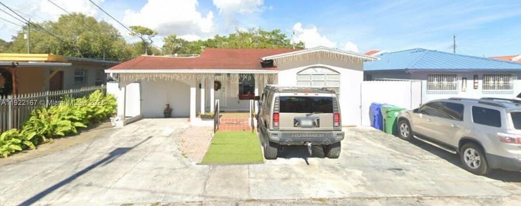 Photo of 3631 SW 6th St, Miami, FL 33135 (MLS # A11922167)