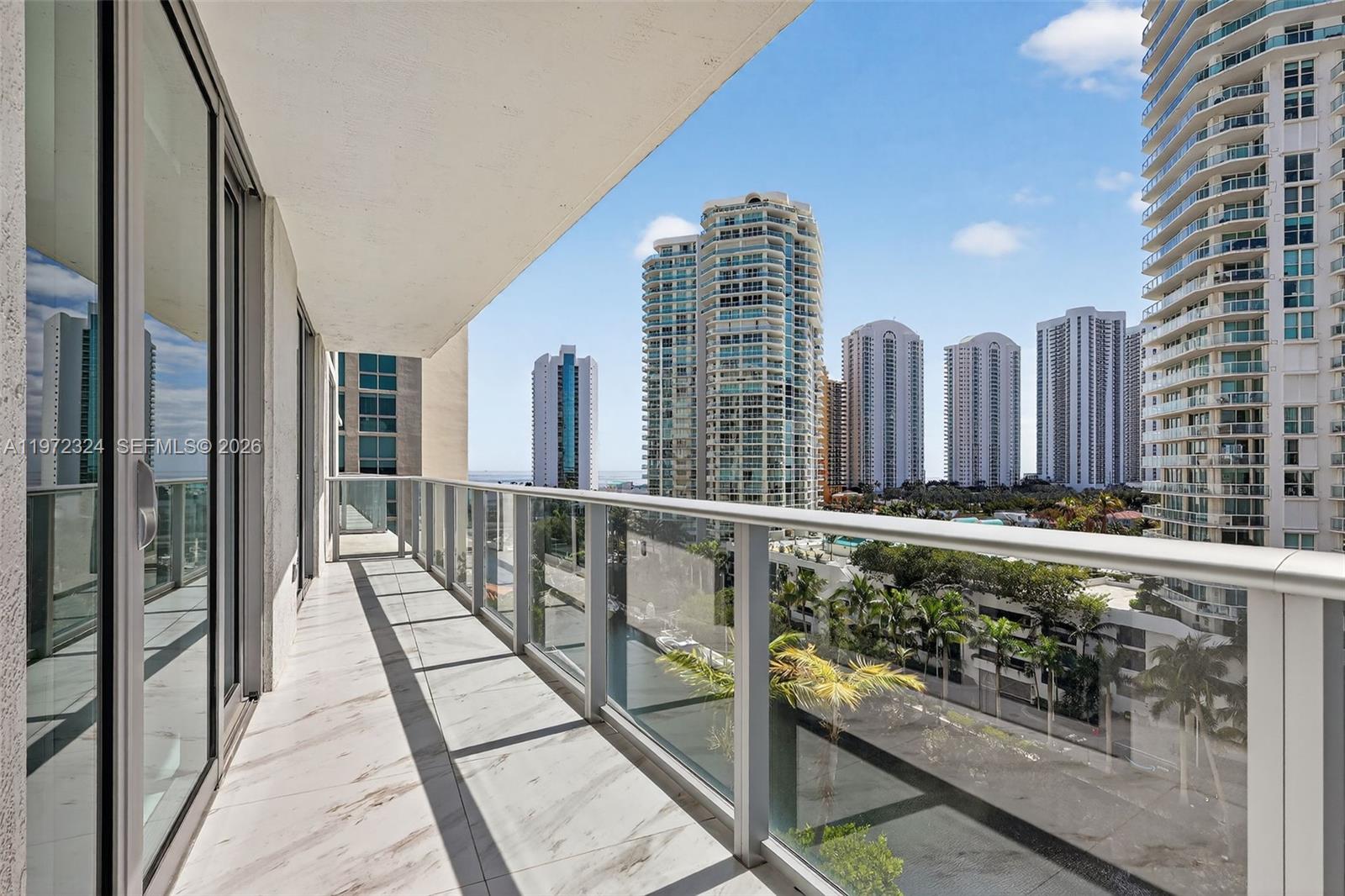 PARQUE TOWERS CONDO - Residential