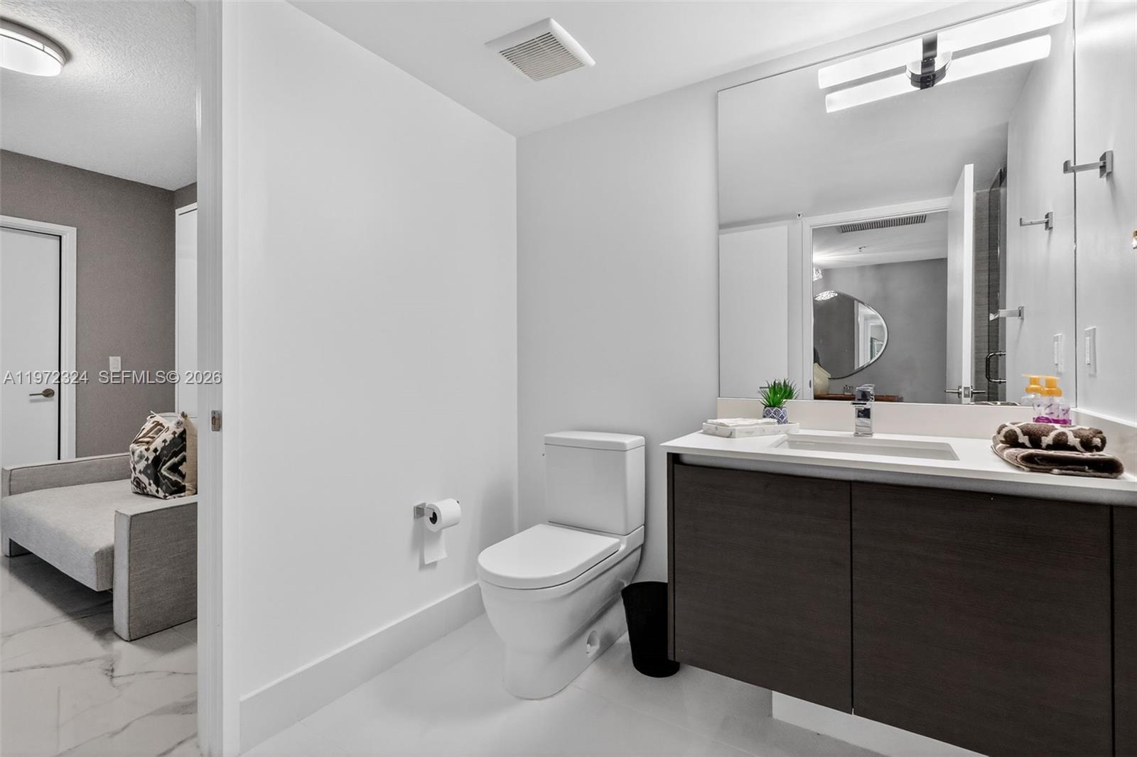 PARQUE TOWERS CONDO - Residential