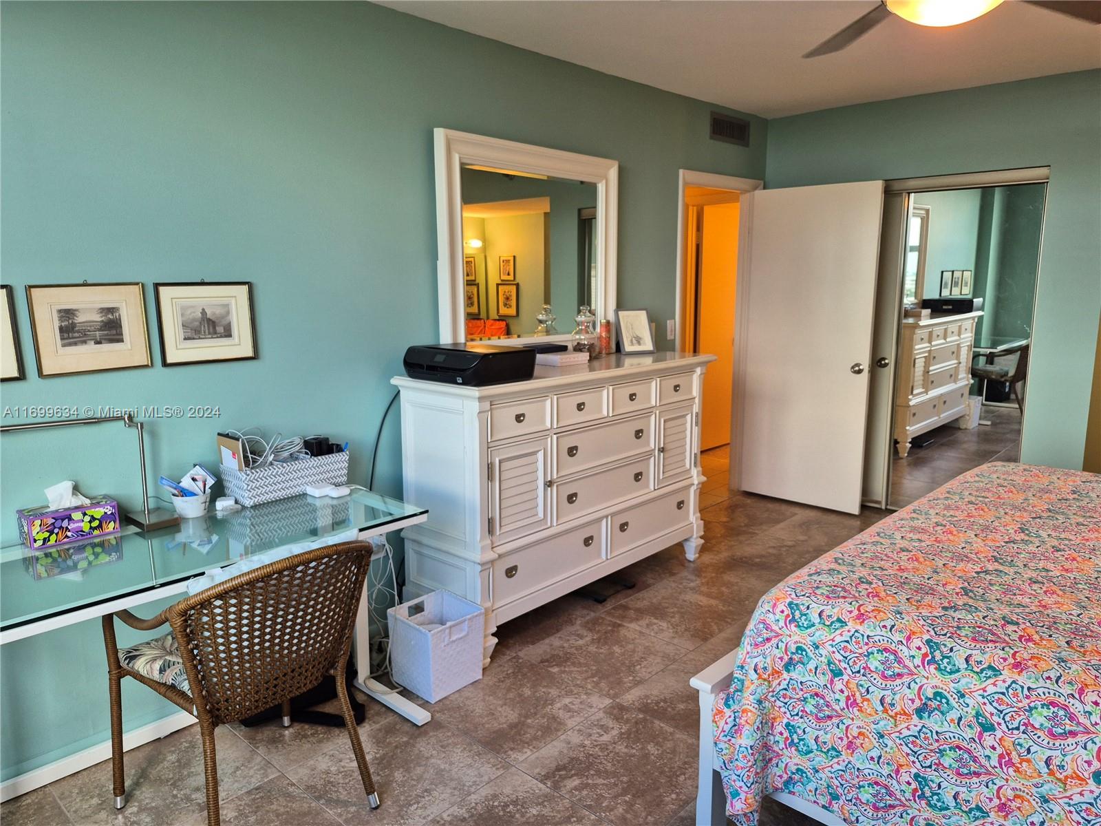 HILLCREST EAST NO 26 COND - Residential