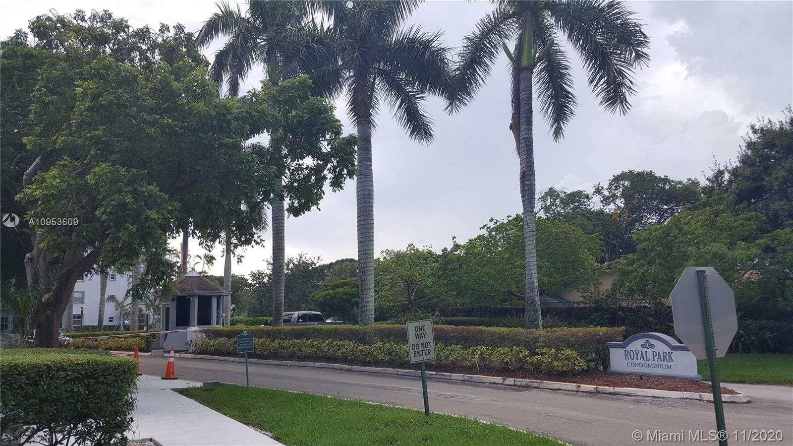 ROYAL PARK CONDO - Residential Lease