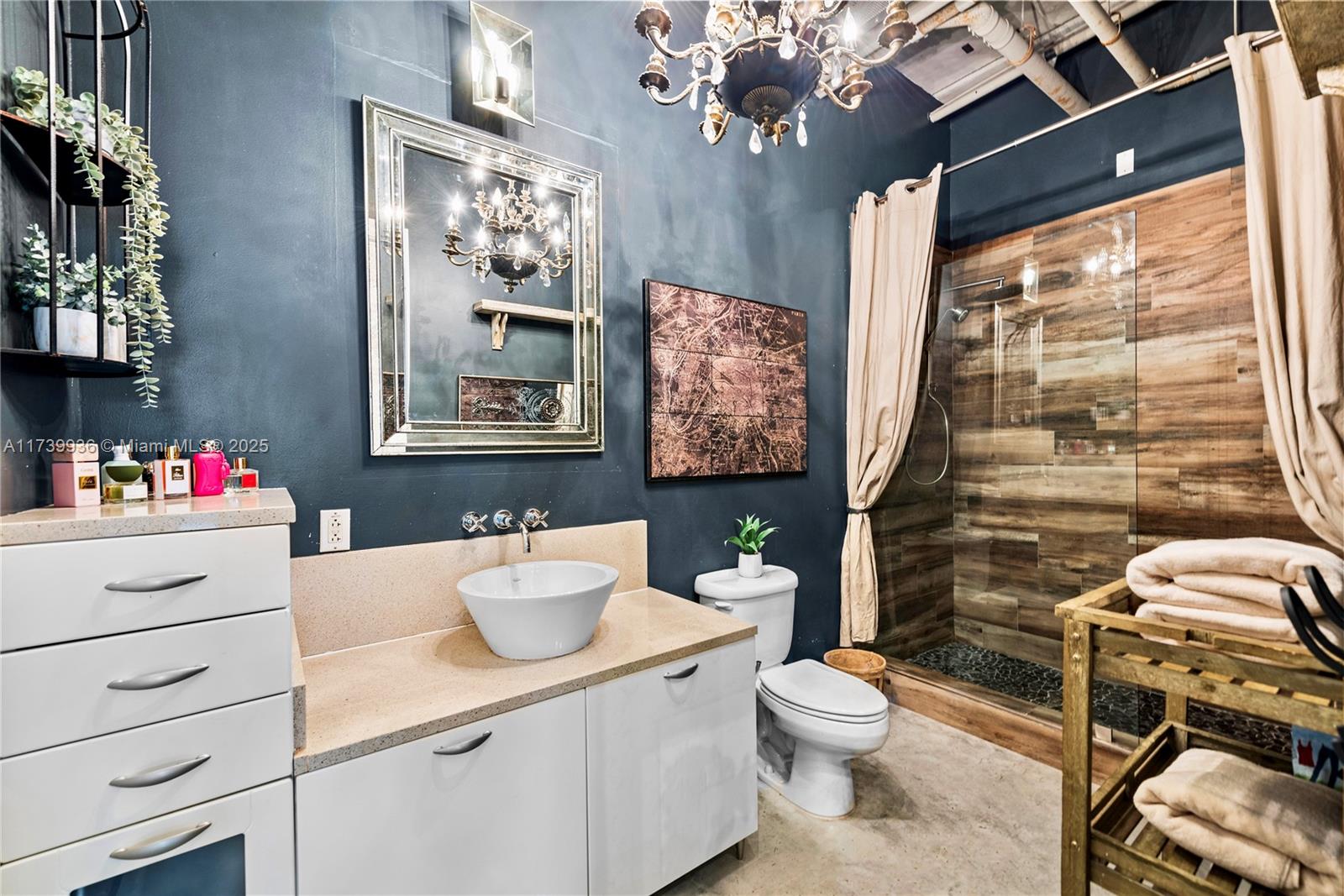 AVENUE LOFTS - Residential