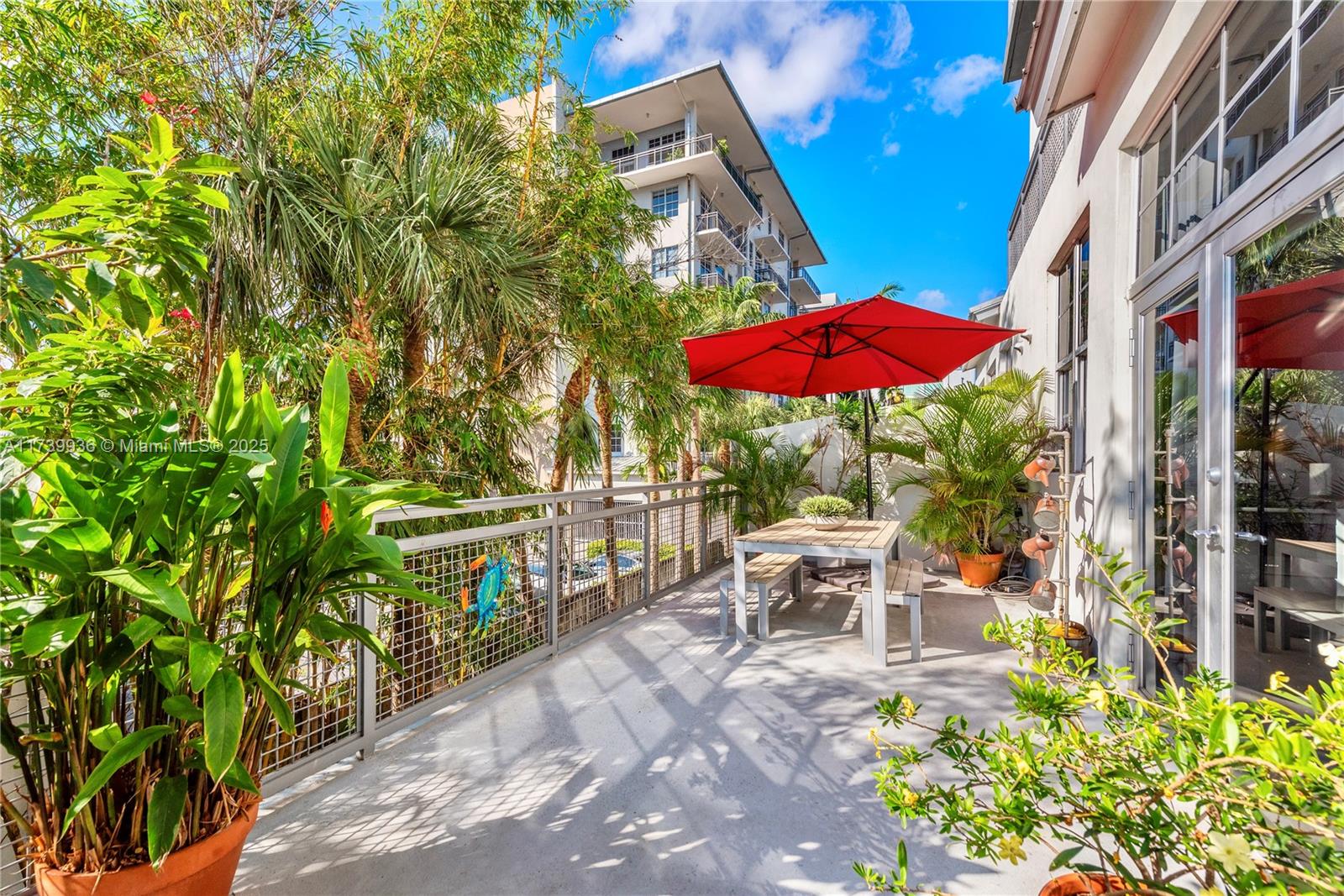 AVENUE LOFTS - Residential