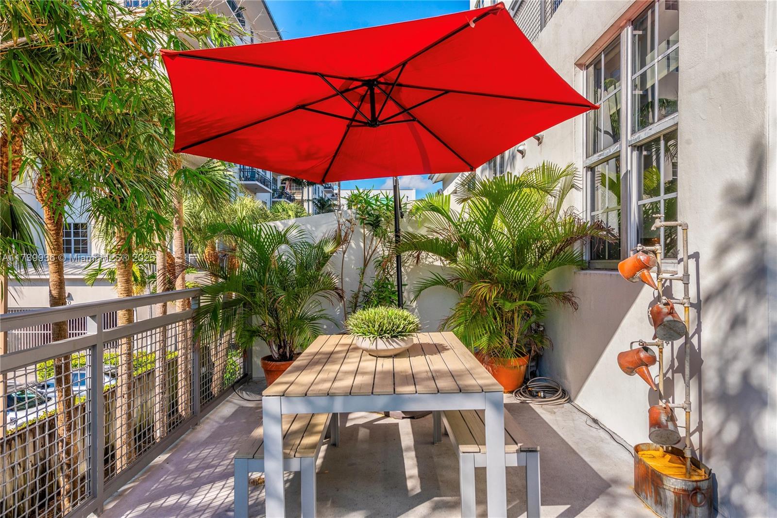 AVENUE LOFTS - Residential
