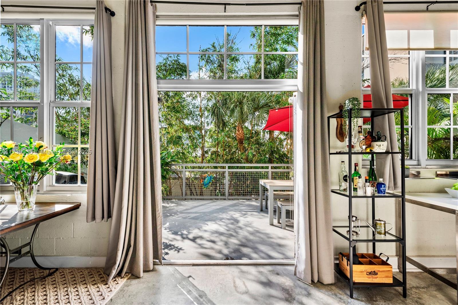 AVENUE LOFTS - Residential