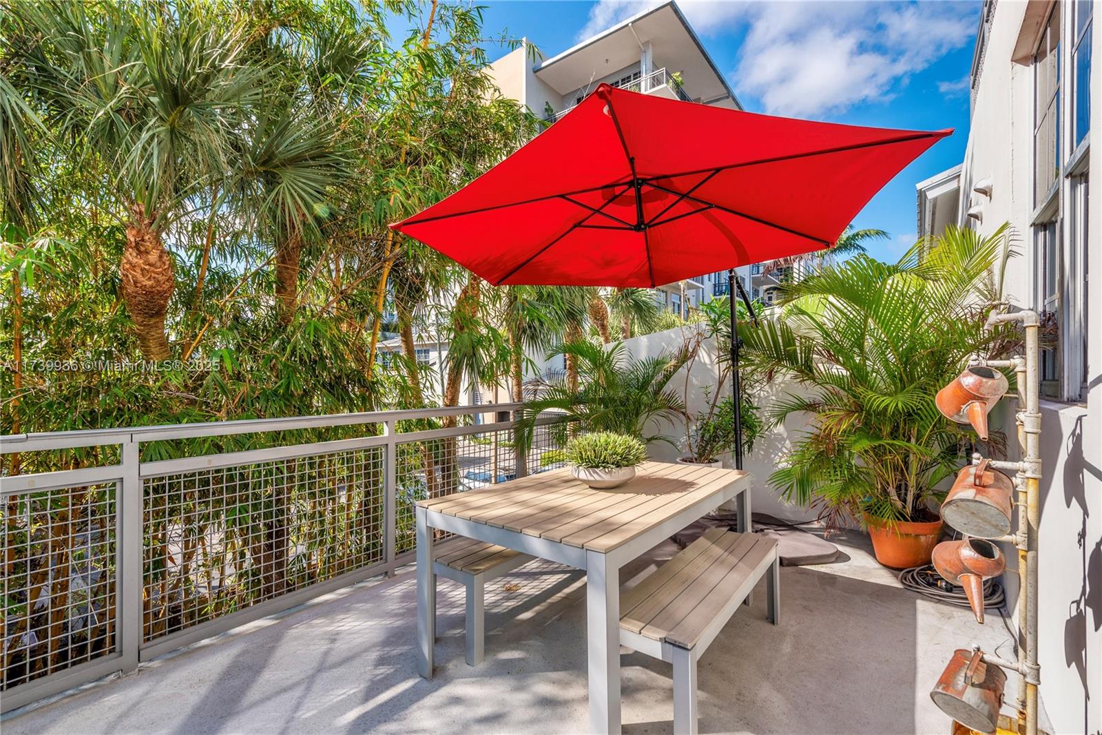 AVENUE LOFTS - Residential