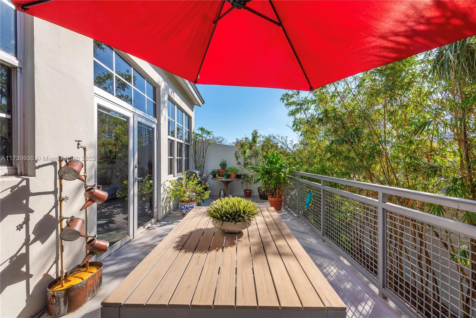 AVENUE LOFTS - Residential