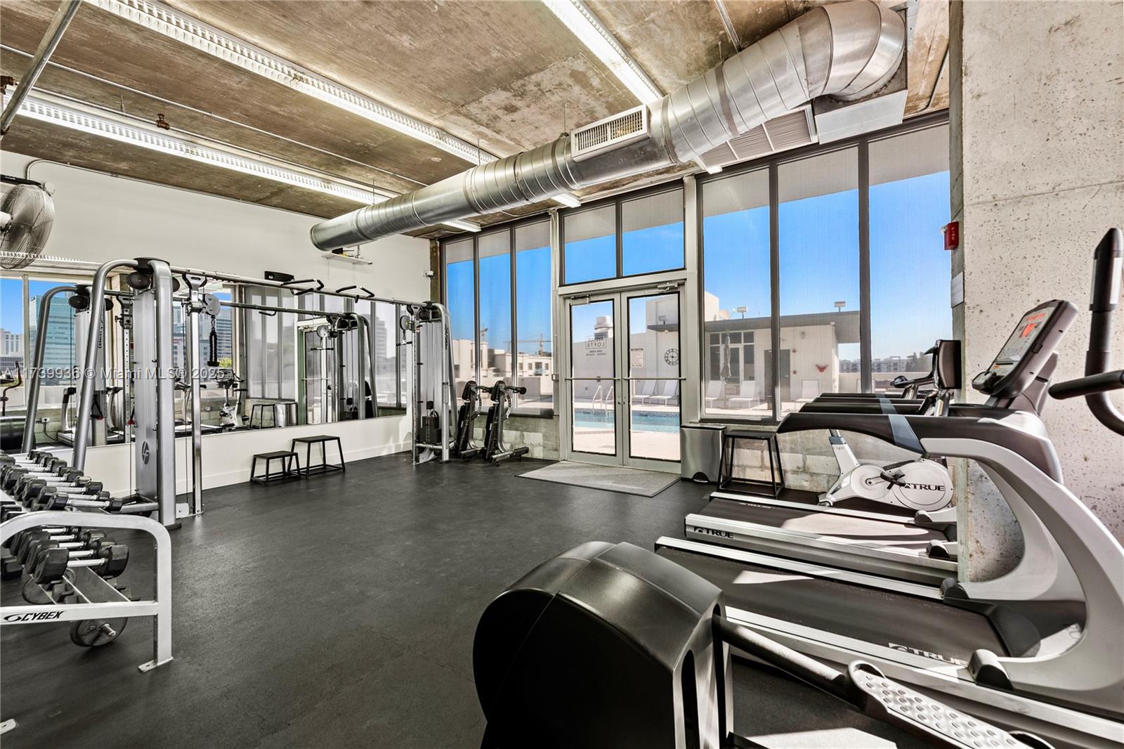 AVENUE LOFTS - Residential