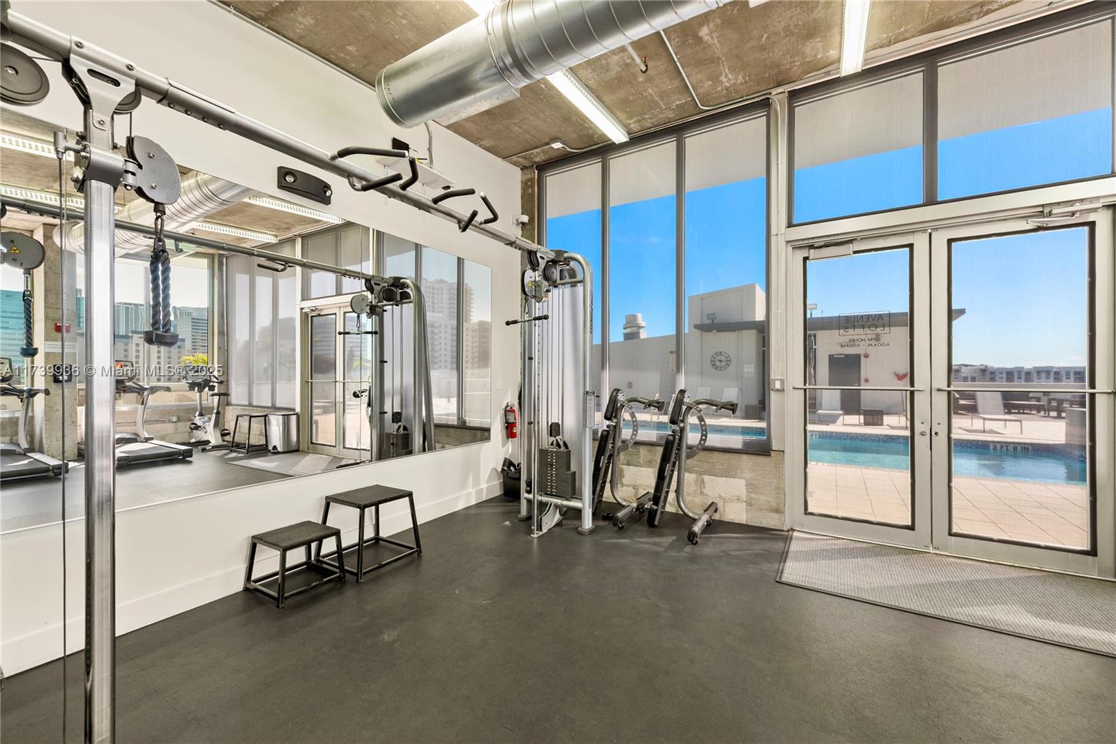 AVENUE LOFTS - Residential