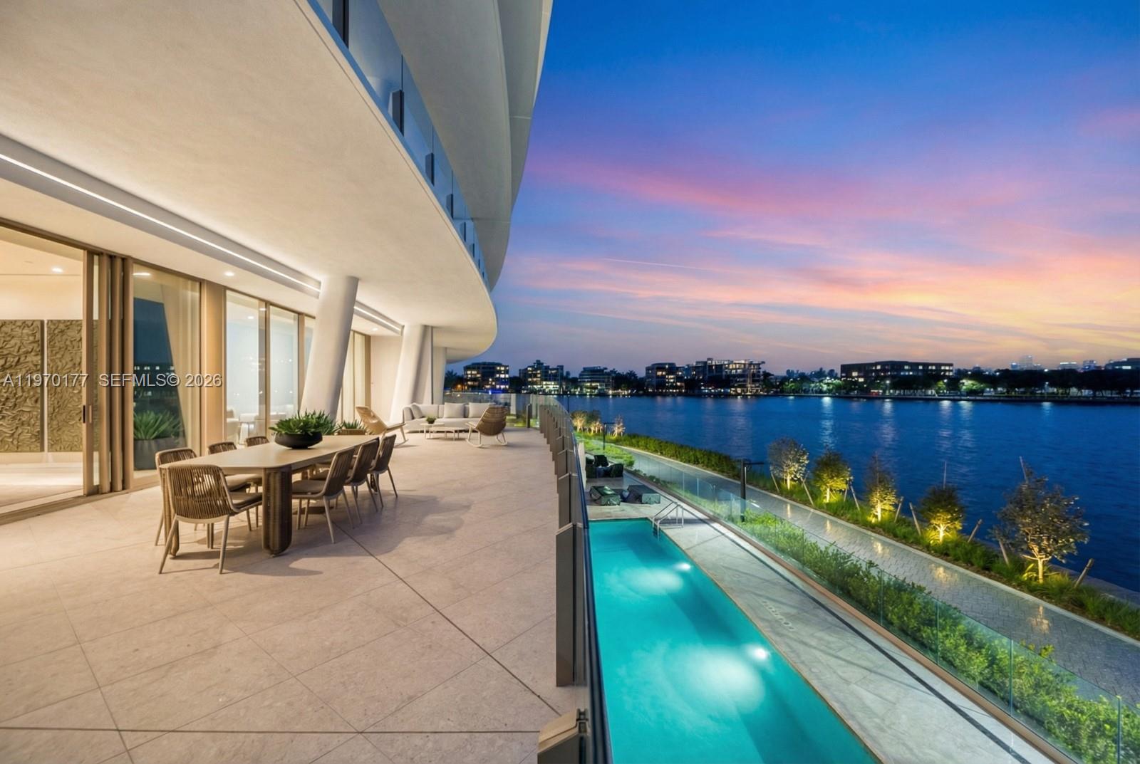 Vita Grove Isle - Residential