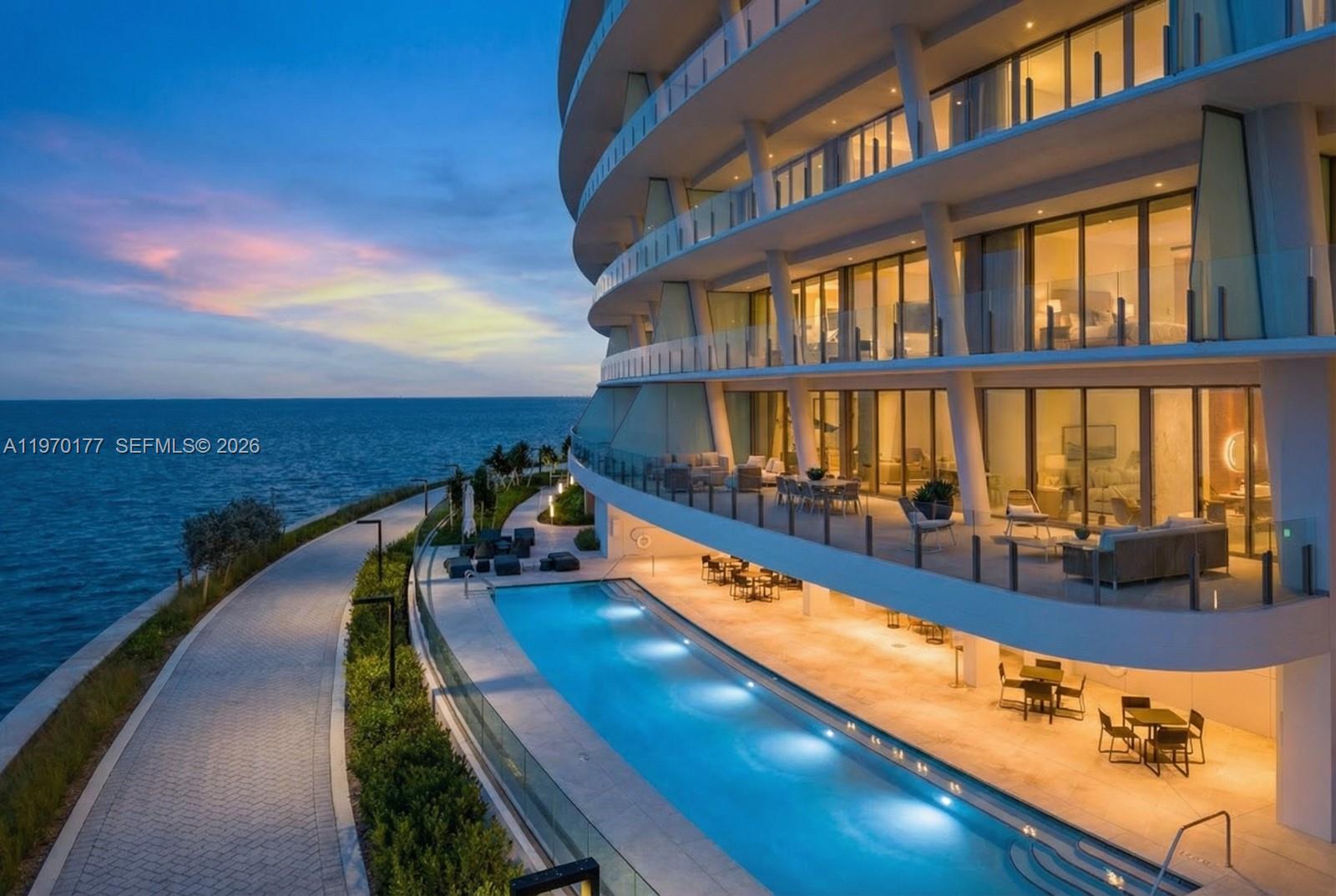 Vita Grove Isle - Residential