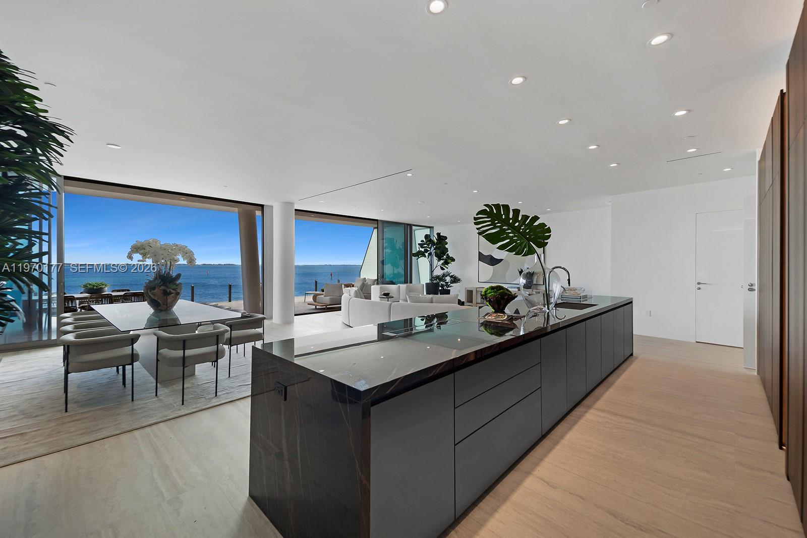 Vita Grove Isle - Residential