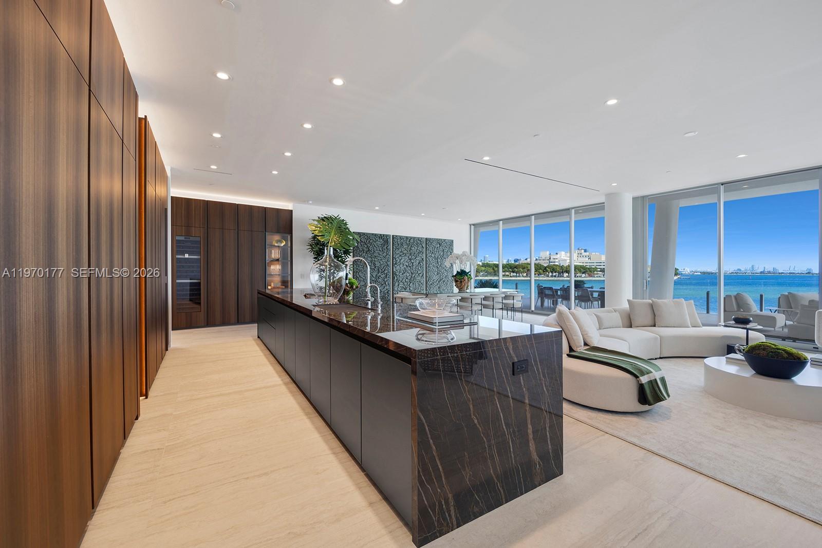 Vita Grove Isle - Residential