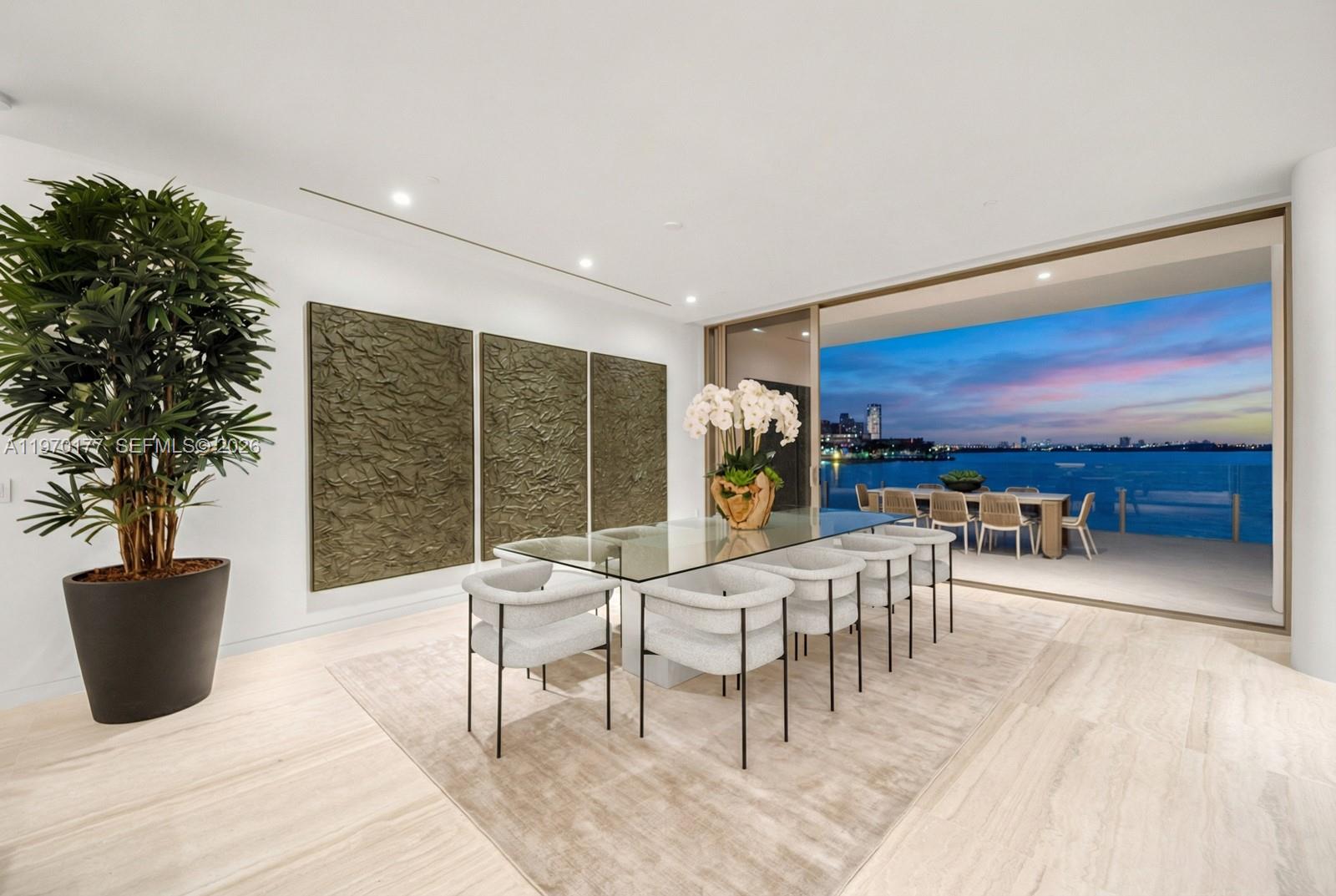 Vita Grove Isle - Residential