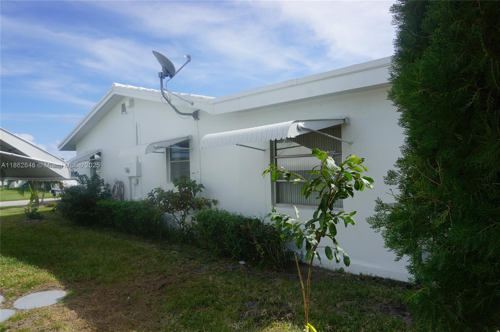 PALM BEACH LEISUREVILLE S - Residential Lease