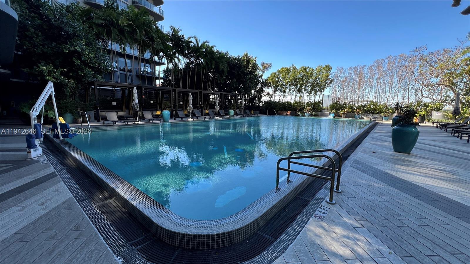 3401 MIDTOWN CONDO - Residential