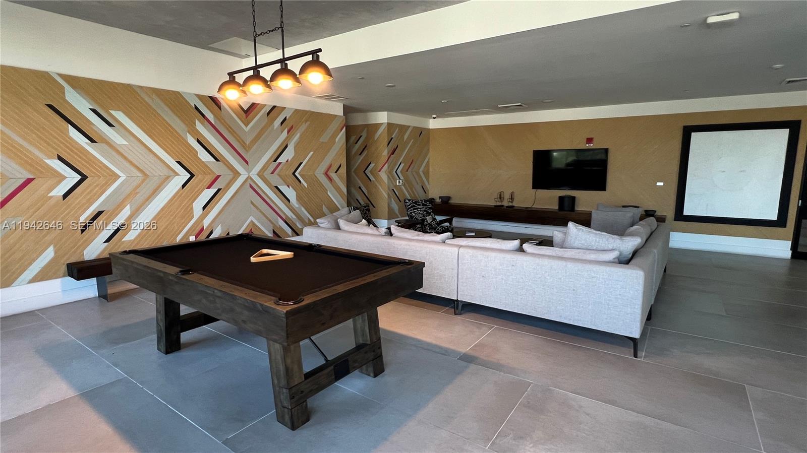 3401 MIDTOWN CONDO - Residential