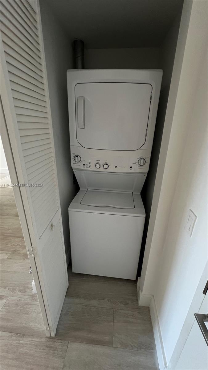 3401 MIDTOWN CONDO - Residential