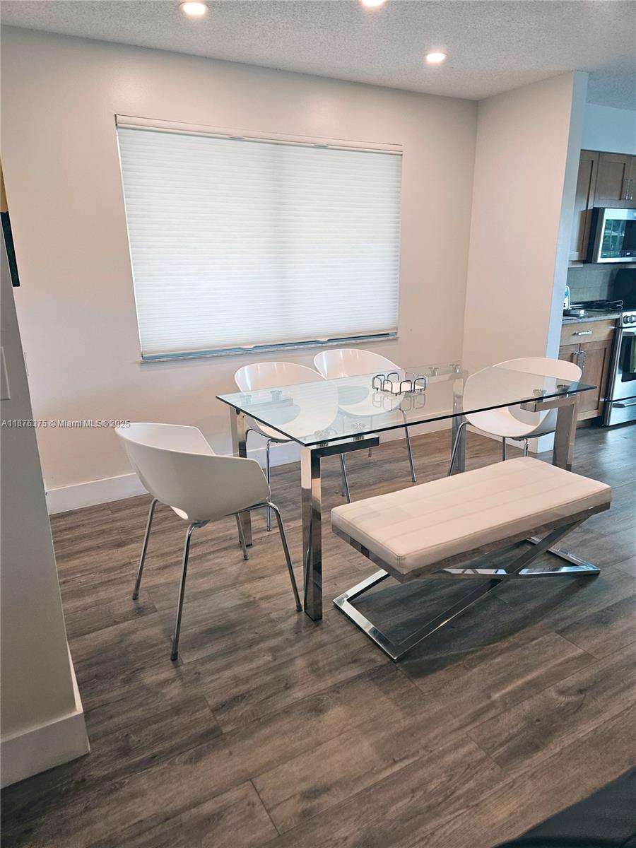 EMERALD OAKS 17 CONDO - Residential Lease