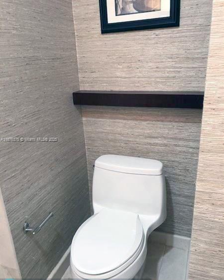 EMERALD OAKS 17 CONDO - Residential Lease