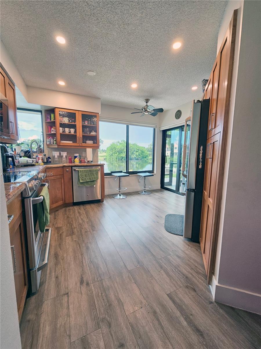 EMERALD OAKS 17 CONDO - Residential Lease