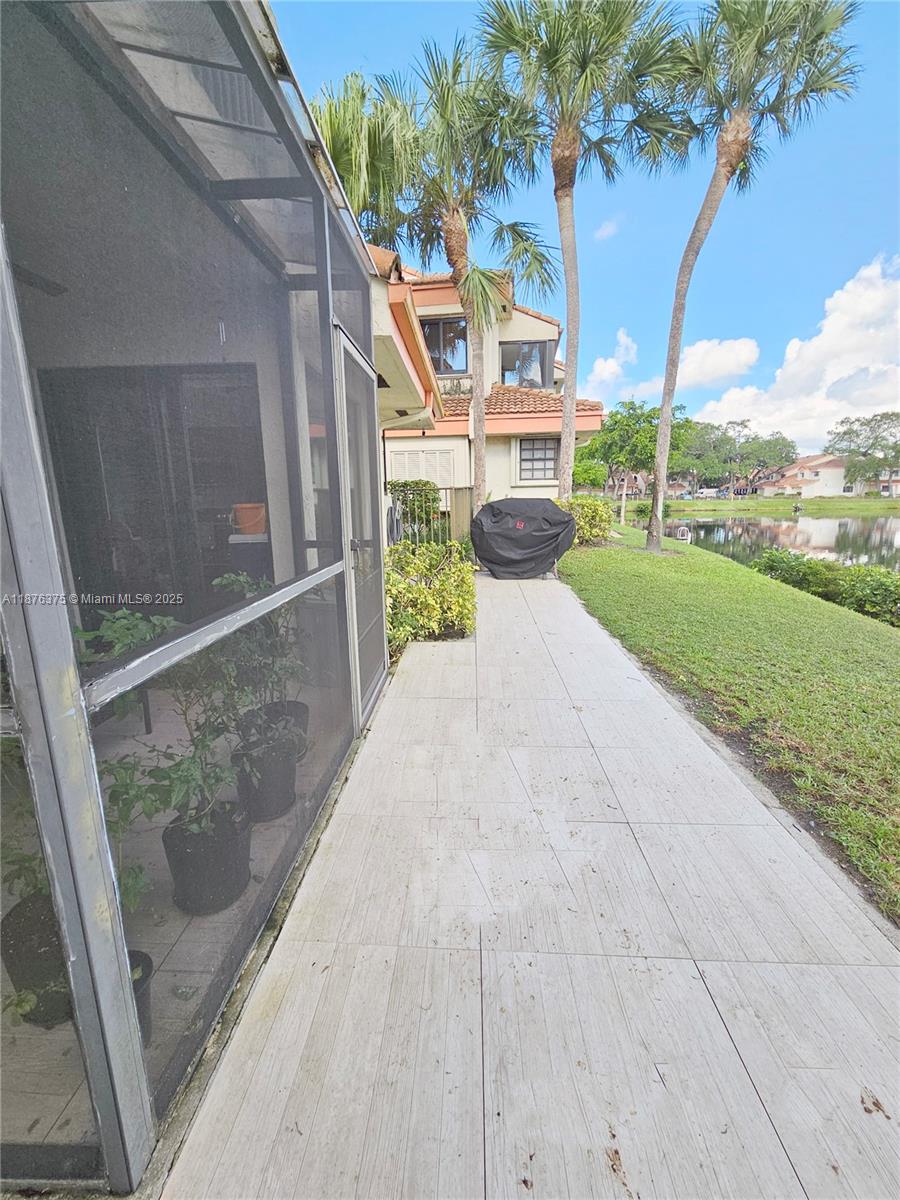 EMERALD OAKS 17 CONDO - Residential Lease