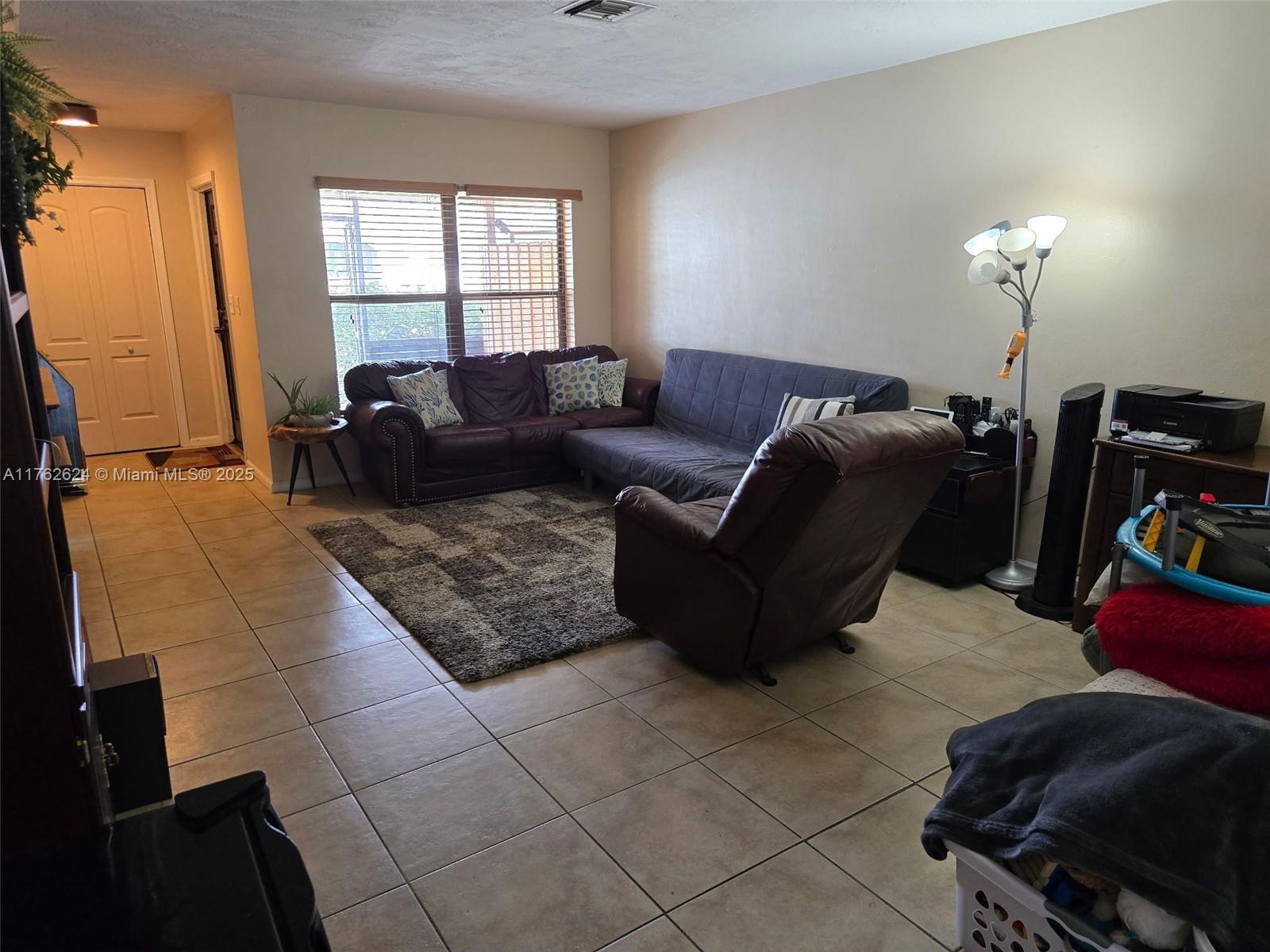 ACADEMY HILLS - Residential Income