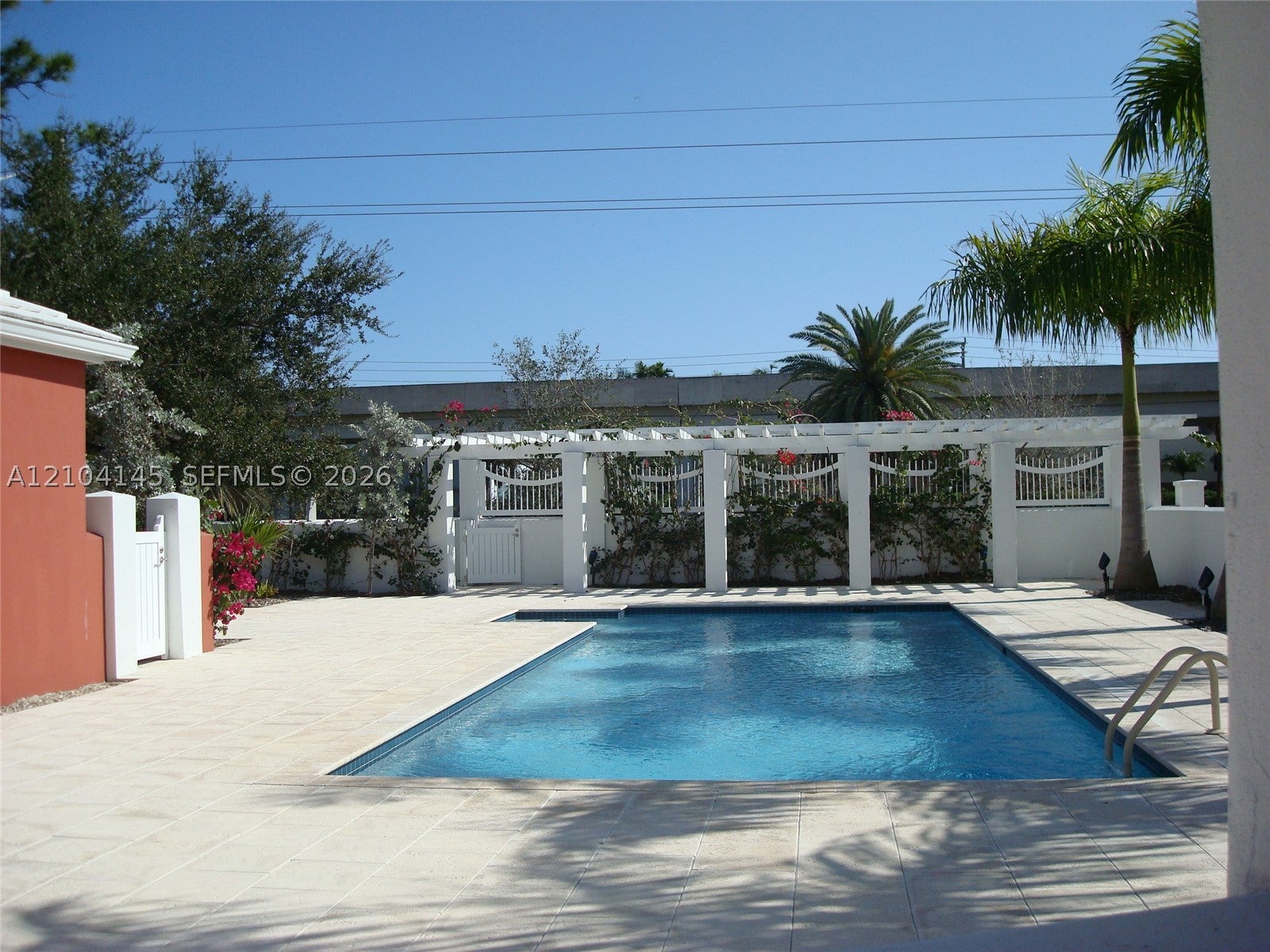 578 Loretto Ave 5