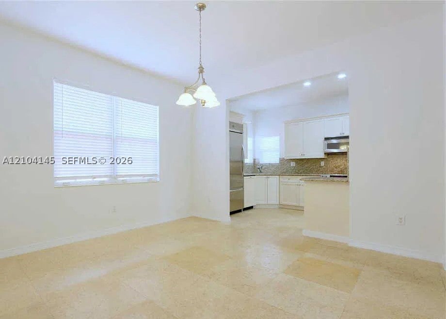 578 Loretto Ave 5