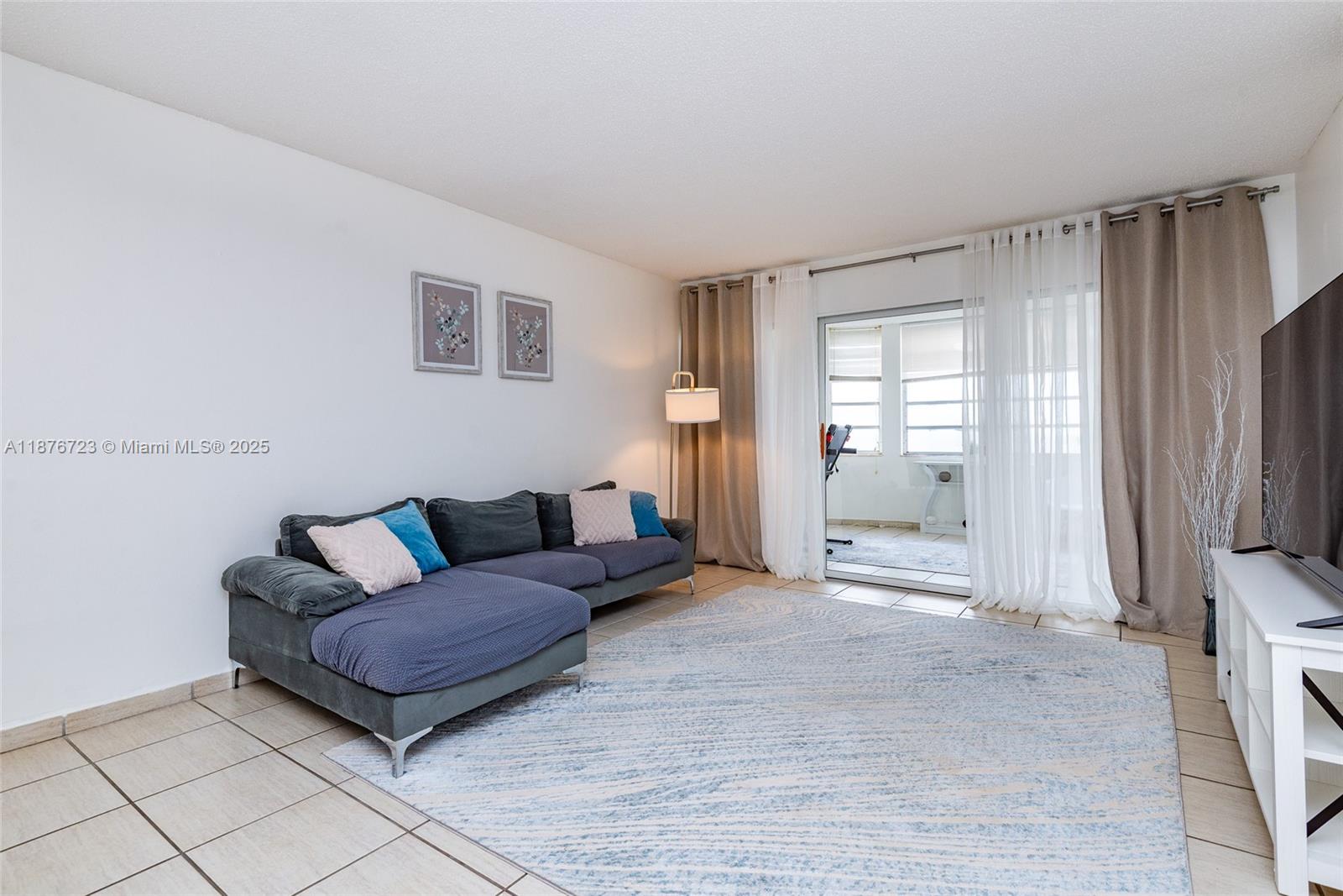 JADE WINDS GROUP-DAISY GA - Residential