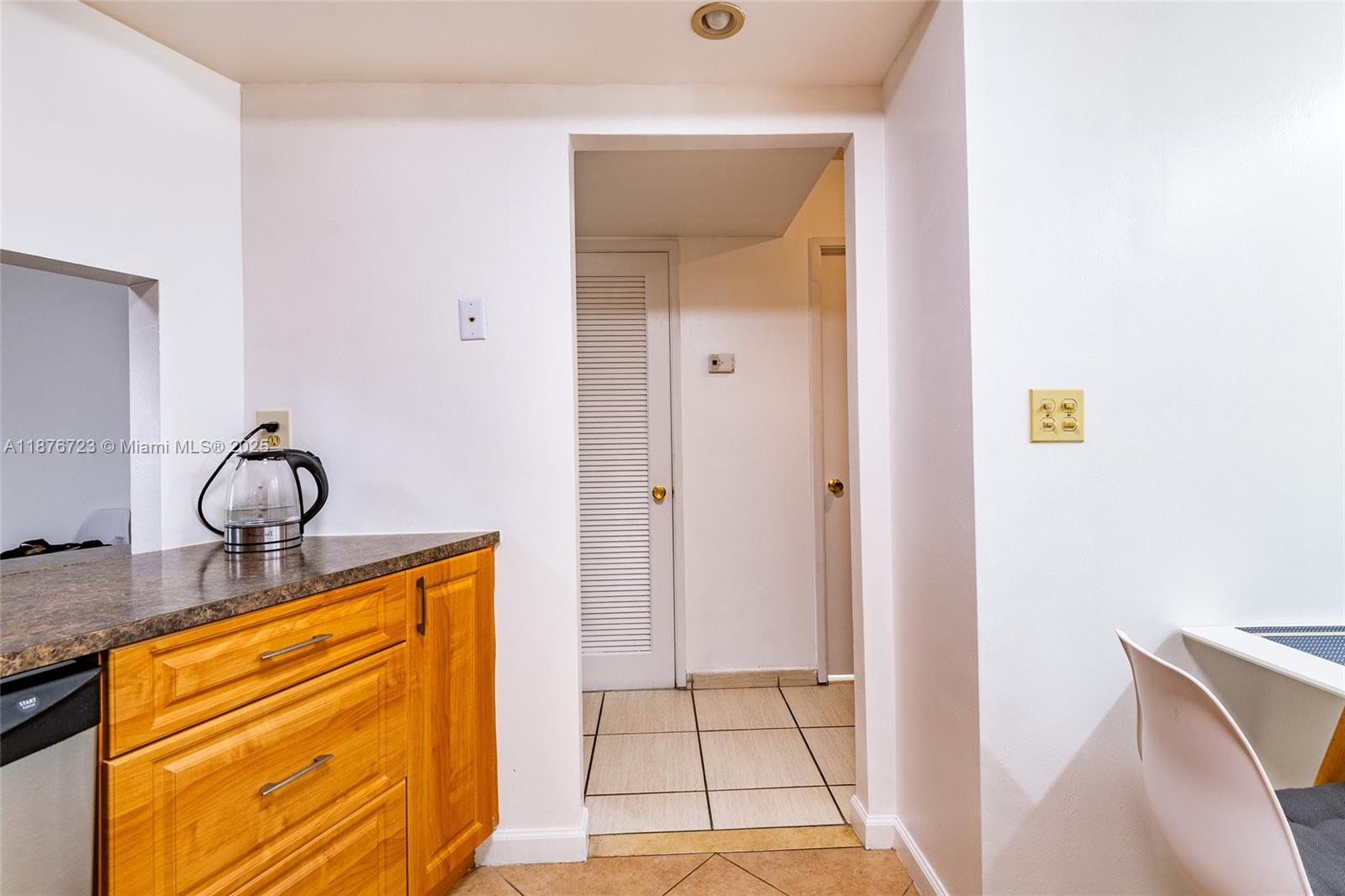 JADE WINDS GROUP-DAISY GA - Residential