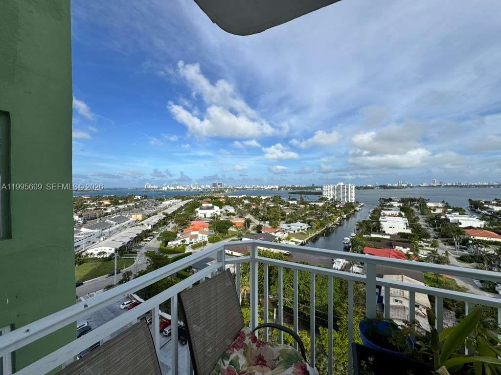 BAYVIEW TOWERS CONDO SOUT - Residential