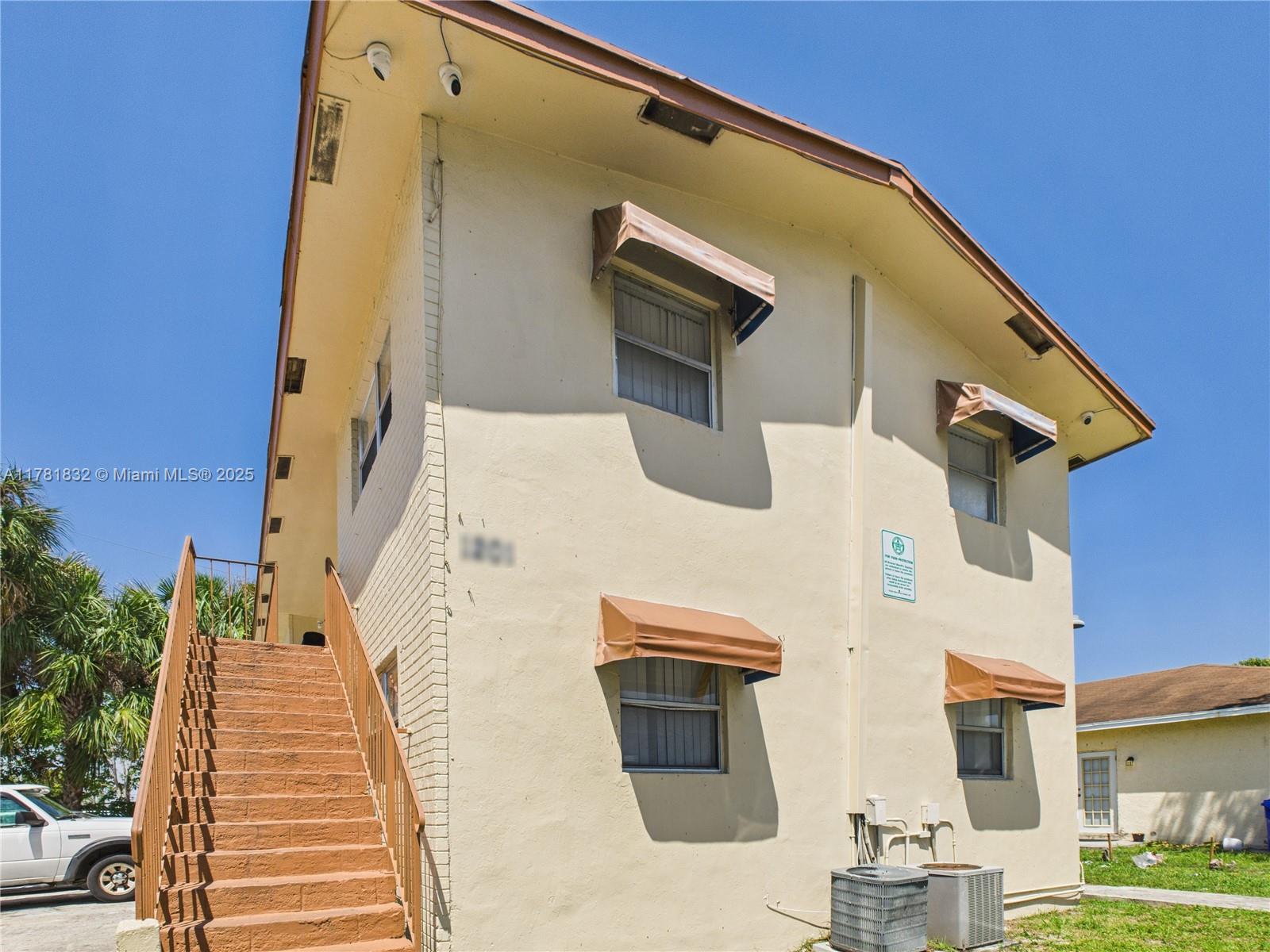 1201 NW 30th Ave