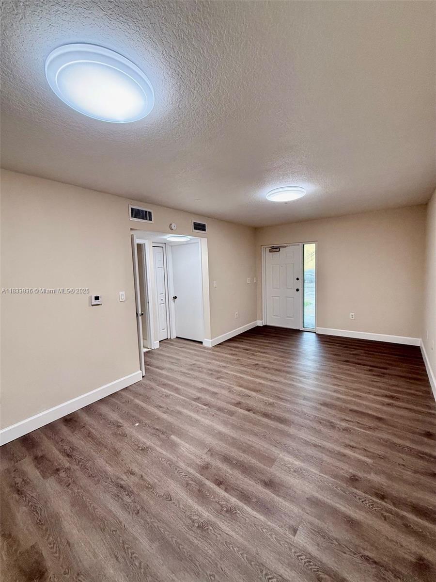 920 NE 33rd Ter 103