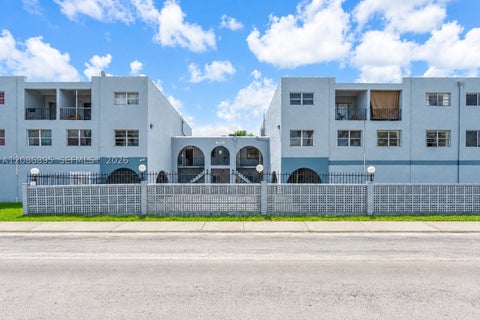 Photo of 1300 W 53rd St #20, Hialeah, FL 33012 (MLS # A12086895)