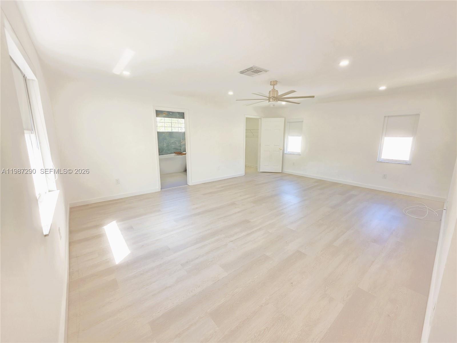 SAPPHIRE POINTE - DIAMOND - Residential Lease