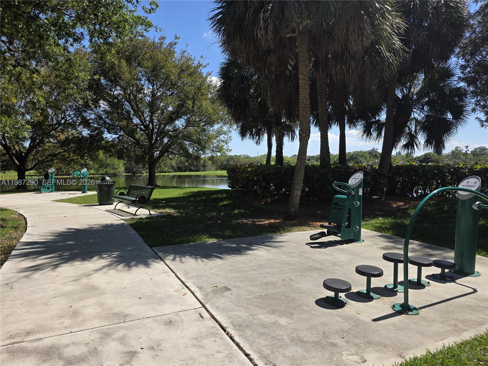 SAPPHIRE POINTE - DIAMOND - Residential Lease