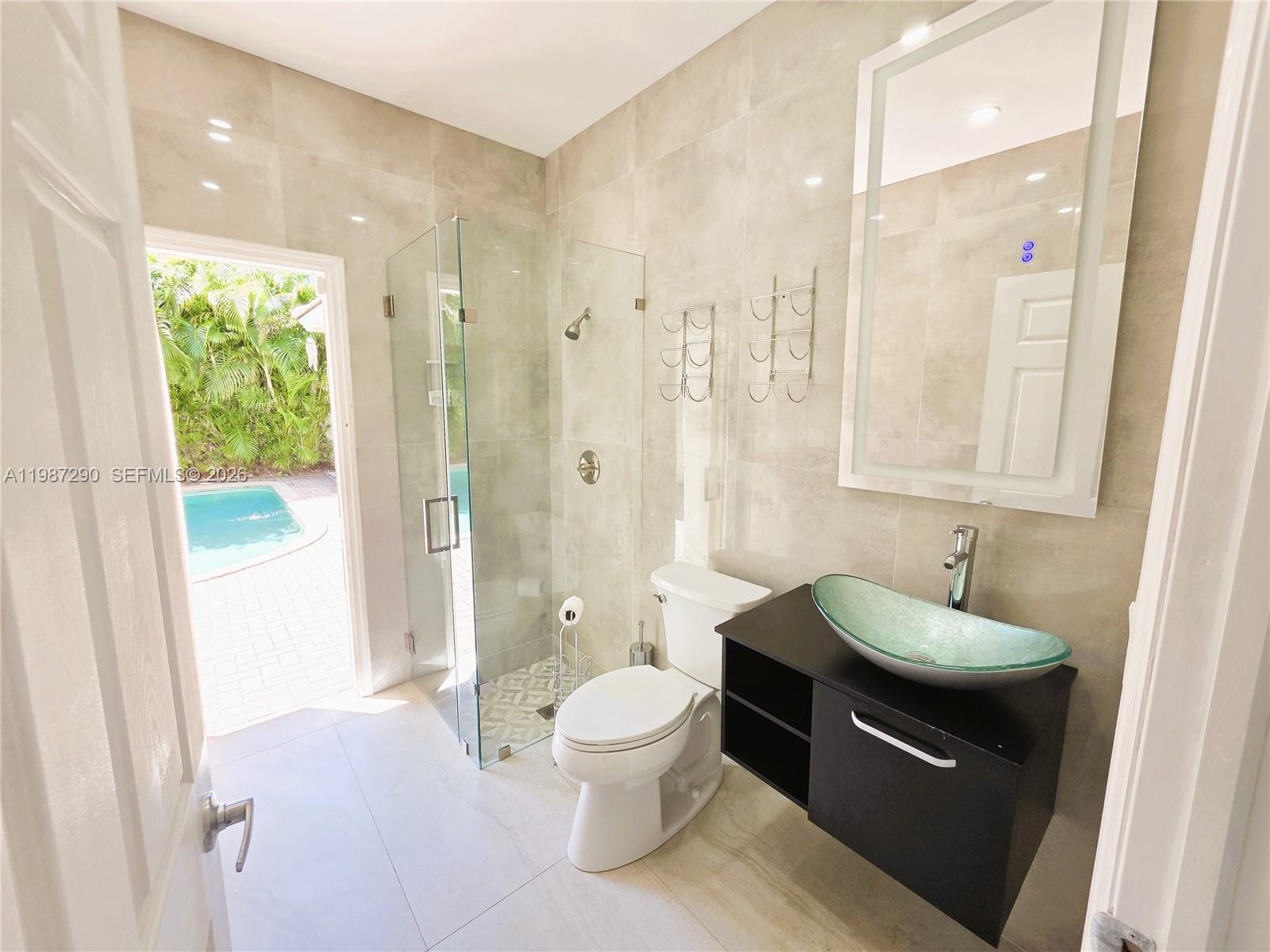 SAPPHIRE POINTE - DIAMOND - Residential Lease