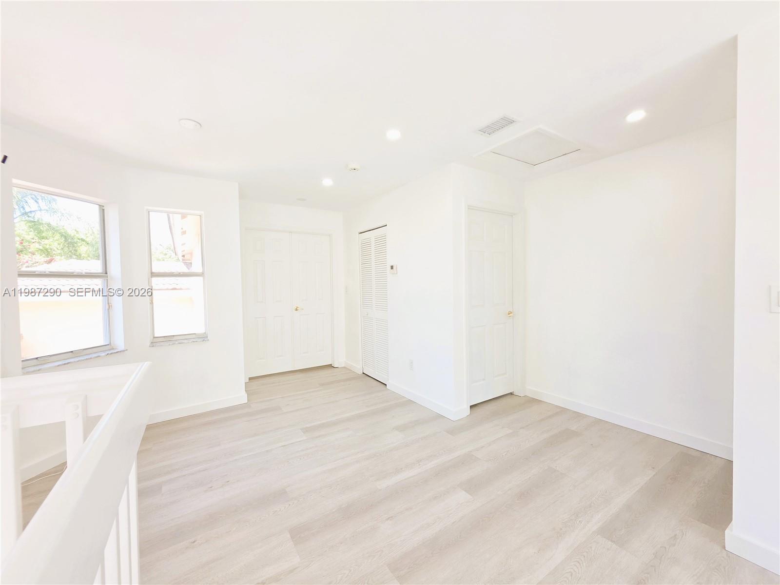 SAPPHIRE POINTE - DIAMOND - Residential Lease