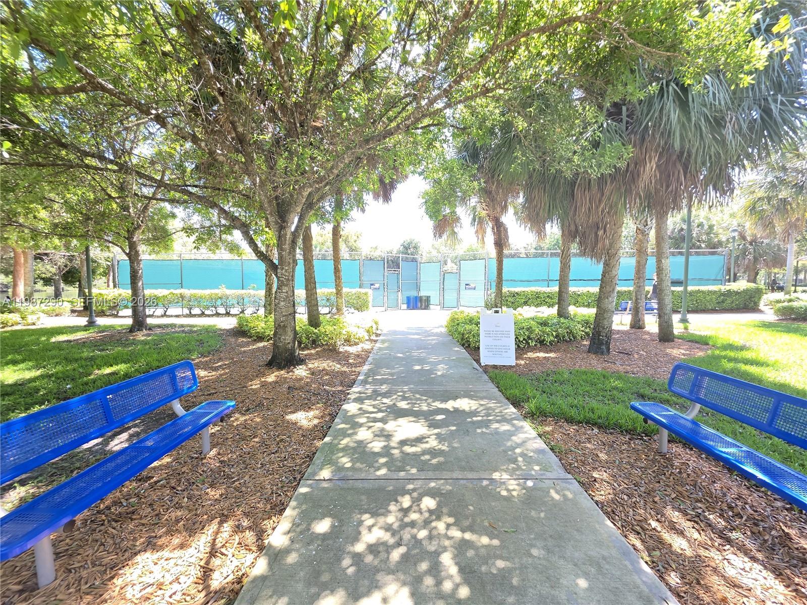 SAPPHIRE POINTE - DIAMOND - Residential Lease